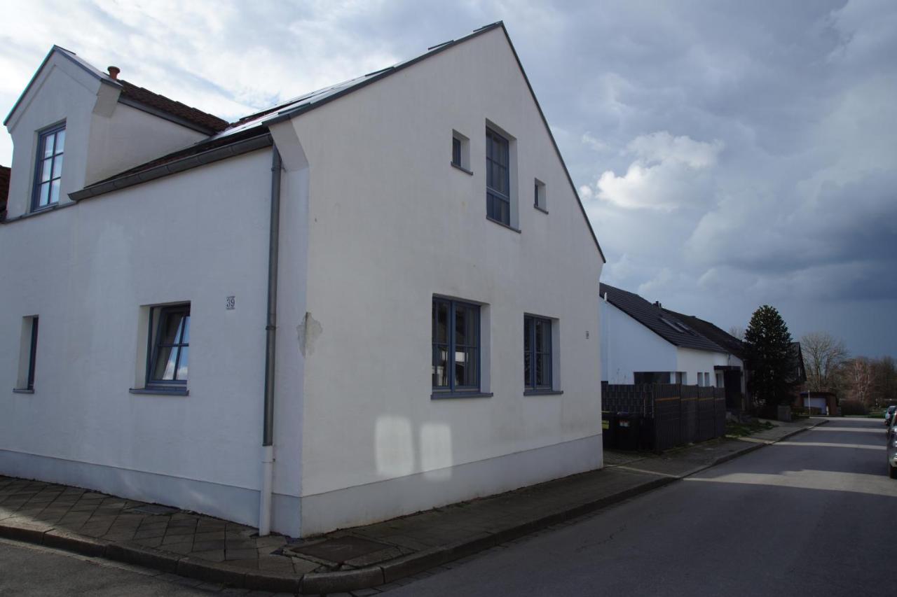 Kunst Und Bergbauflair An Der Ruhr - Inklusive Netflix & Prime Apartamento Bochum Exterior foto